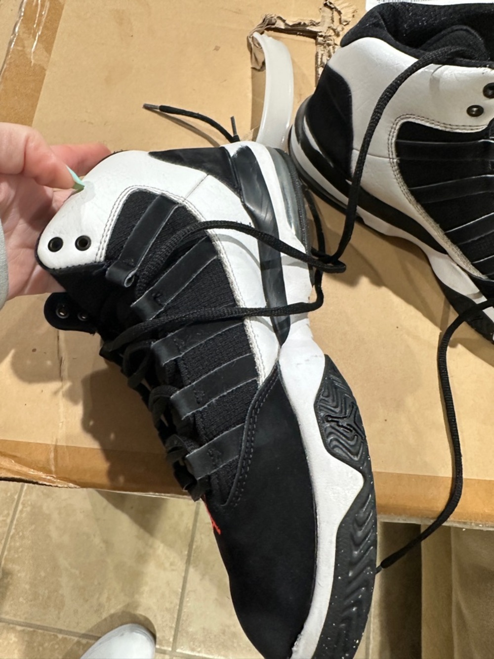 Jordan Black and White High-Top Sneakers NIKE - Picture 8 of 8